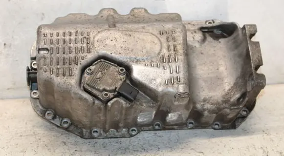 Volkswagen Golf V Oil sump 03C103603T