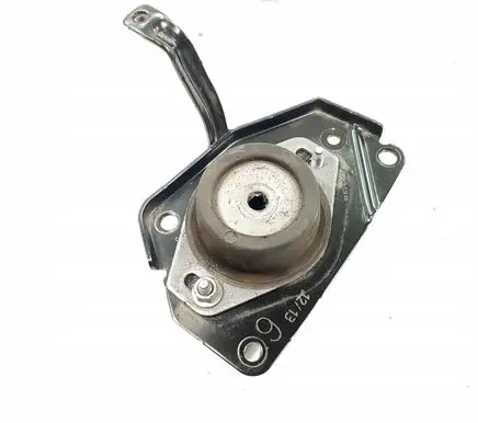 Peugeot 308 Engine mount bracket