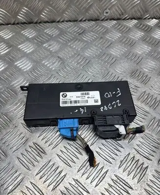 BMW 5 F10 F11 Other control units/modules 9321879 2616404 140841