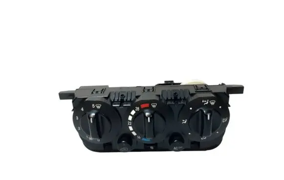 Mercedes-Benz A W168 Climate control unit 1688302285 Q014202