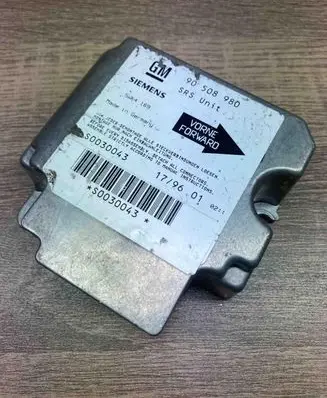 Opel Vectra B Airbag control unit/module 90508980 5WK169