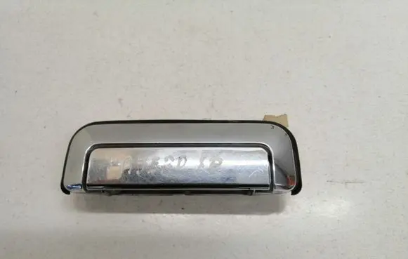 Mitsubishi Pajero Sport I Front door exterior handle MR313807