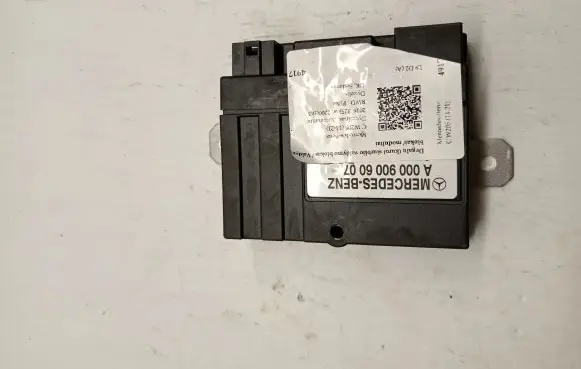 Mercedes-Benz C W205 Fuel injection pump control unit/module A0009006007