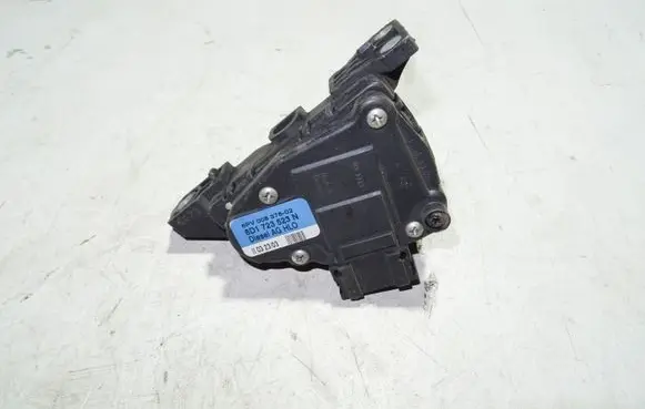 Audi A6 S6 C5 4B Accelerator throttle pedal 8D1723523N 6PV00837602