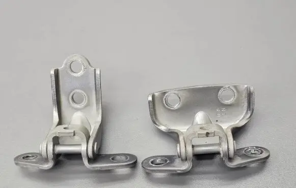 Front door hinge set
