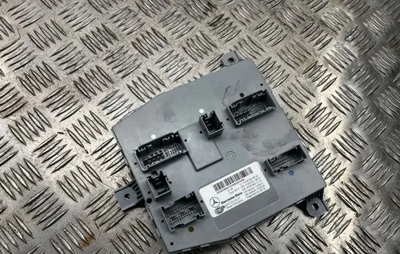 Mercedes-Benz GLC X253 C253 Comfort/convenience module A2059006822 5DK01077277 A2059013904