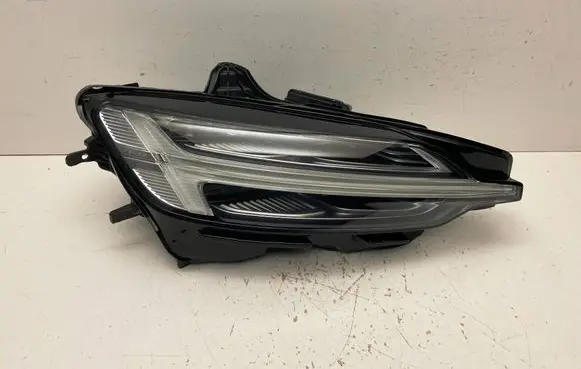 Volvo V60 Headlight/headlamp 32347005