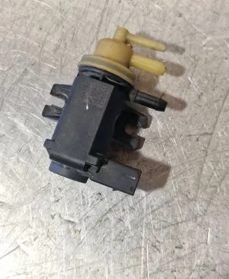 Volkswagen PASSAT B8 Turbo solenoid valve 1K0906627B 05889