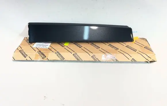 Toyota Auris E180 (B) pillar trim (bottom) 7576202110
