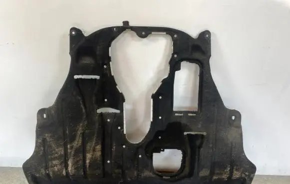 Jeep Cherokee Engine splash shield/under tray