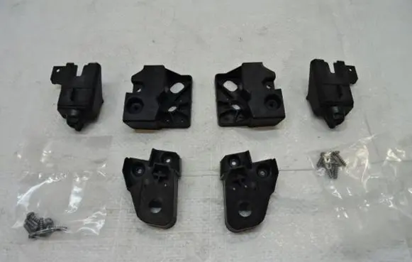 Opel Combo E Headlight/headlamp mounting bracket 9824199380