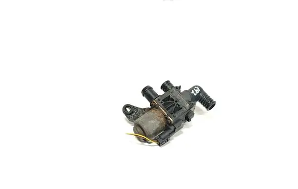 BMW X5 F15 Coolant heater control valve 64126950257 6950257 6412695025705