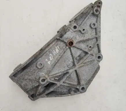 Peugeot 307 Generator/alternator bracket 9682367380
