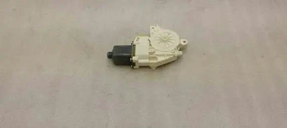 Mercedes-Benz GLK (X204) Rear door window regulator motor A2048200624