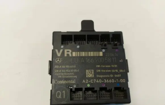 Mercedes-Benz CLA C117 X117 W117 Door control unit/module A1669005811