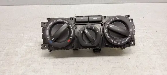 Volkswagen Transporter - Caravelle T5 Air conditioner control unit module 7H0820045A