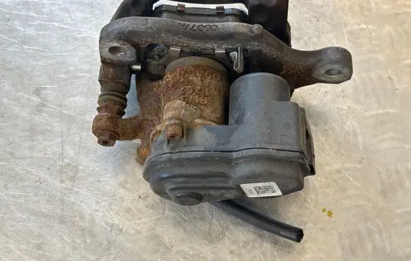 Renault Kadjar Rear brake caliper 32353310C