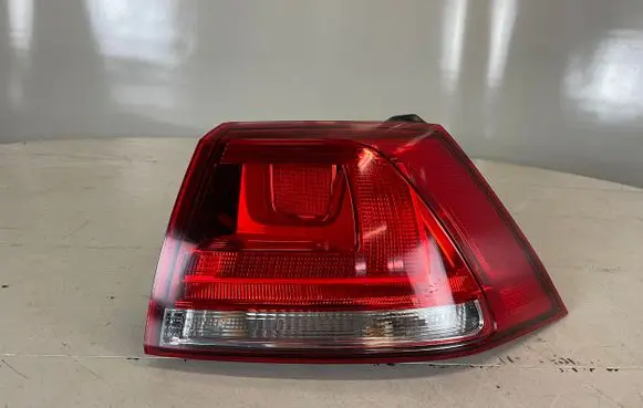 Volkswagen Golf VII Rear/tail lights 5G0941096M