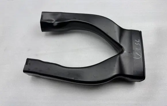 Mercedes-Benz GL X166 Cabin air duct channel A1668300023