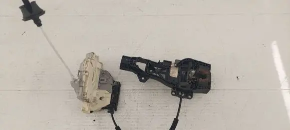 Audi Q7 4L Rear door lock 3C4839015C
