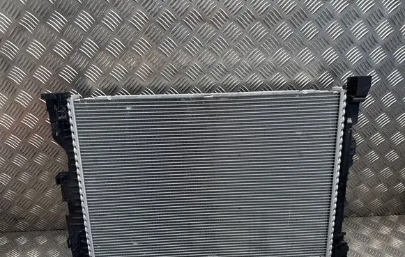 BMW X5 G05 Coolant radiator 8472274 1711 220723