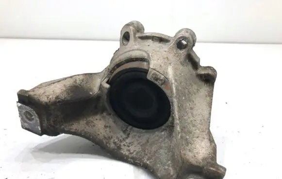 Honda CR-V Engine mount vacuum valve 