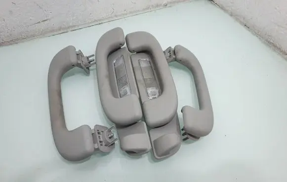 Mercedes-Benz GL X164 A set of handles for the ceiling 