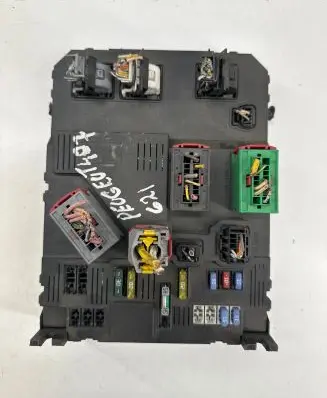 Peugeot 407 Comfort/convenience module S120104600L BSIS0300