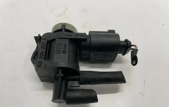 Vacuum valve