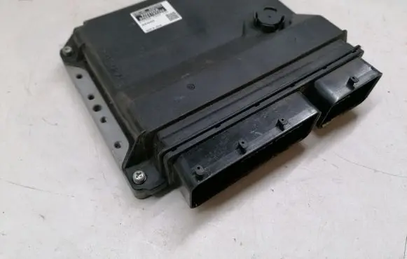 Toyota Prius (XW30) Engine control unit/module 8966147280 2753007393