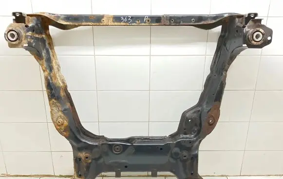 Volvo XC70 Front subframe G9N5000 T033A