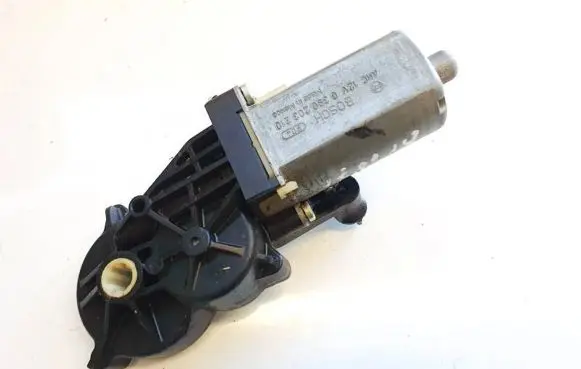 Mercedes-Benz ML W164 Seat adjustment motor 0390203210 82059114-4
