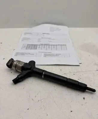 Toyota Auris 150 Fuel injector 10H04498 236700R030