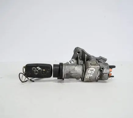 Volkswagen PASSAT B5 Ignition lock 4B0905851G