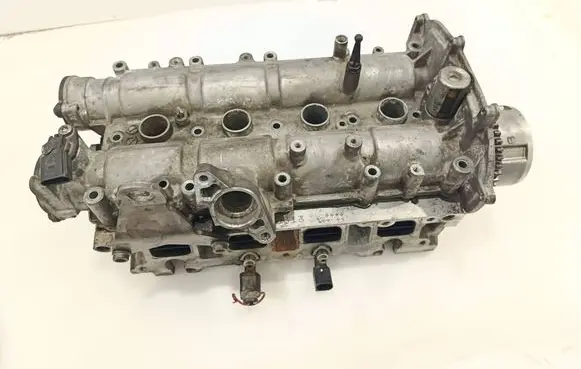 Volkswagen Golf VI Engine head 03C103358AK