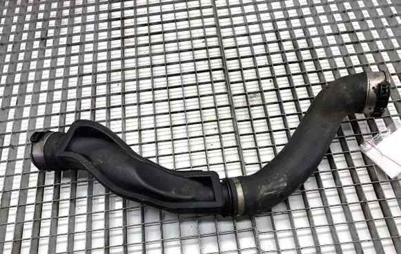 BMW 5 GT F07 Intercooler hose/pipe 7800145