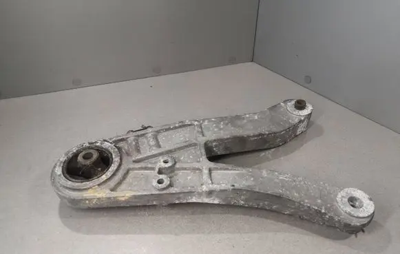 Volvo S70 V70 V70 XC Engine mounting bracket 9434250