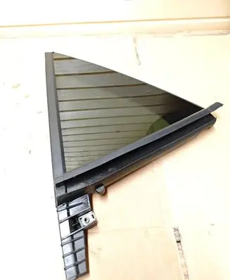 Cupra Born Rear side window 43R01351 E000233 DOT618H352AS3