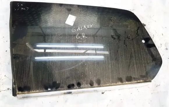 Rear side window