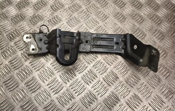 Cupra Formentor Fender mounting bracket 5FF821168B