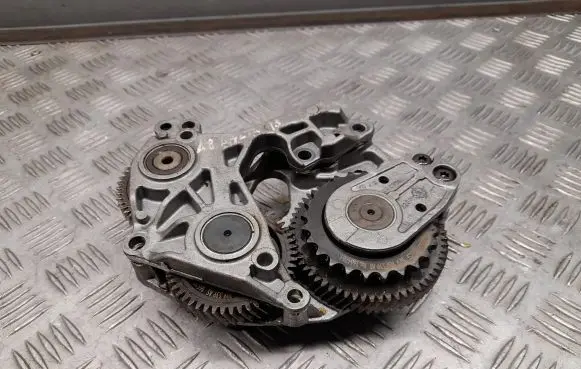 Audi A8 S8 D4 4H Oil pump 079109360AK