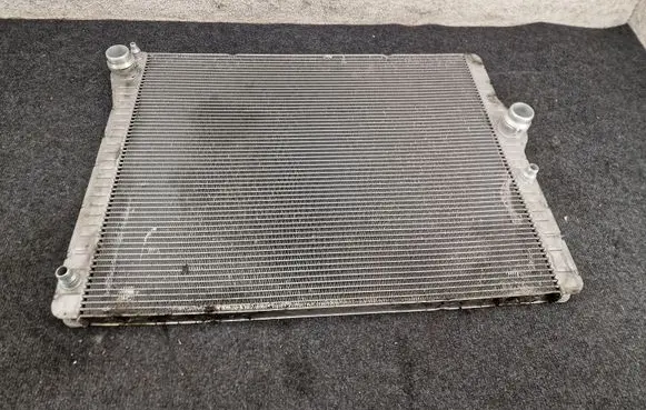 BMW 6 F12 F13 Coolant radiator 7601831
