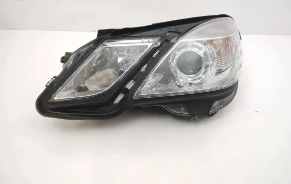 Mercedes-Benz E W212 Headlight/headlamp A2128208161 1EL01080001 010800012722305