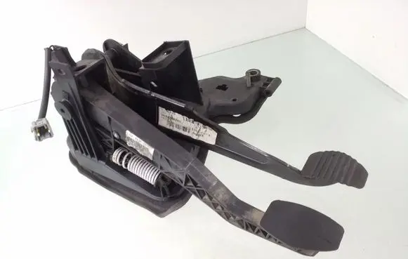 Peugeot 407 Pedal assembly 9654751280 965475128 9654158680
