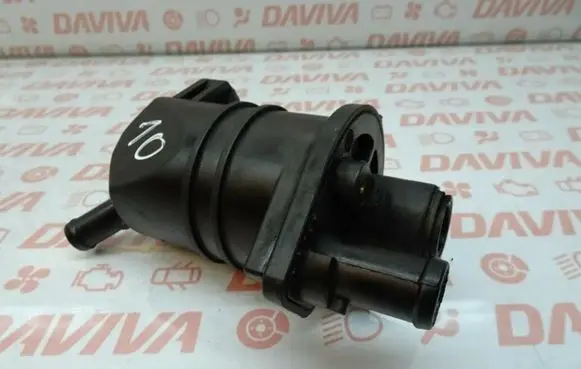 Volvo XC90 Other engine bay part