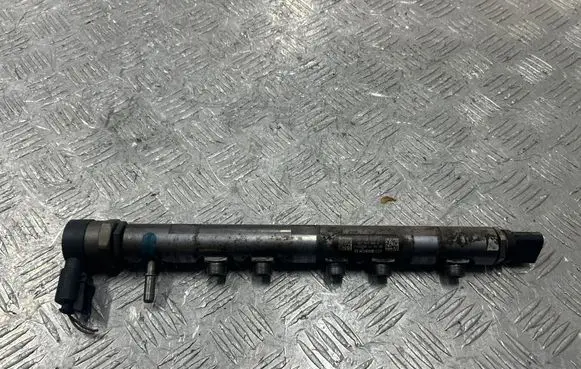 BMW X1 E84 Fuel main line pipe 0281002949 780060102 7800601