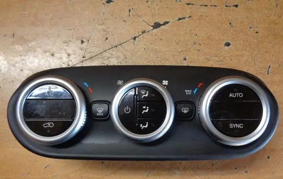 Fiat 500X Climate control unit 7356344800