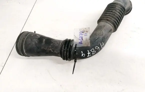 Air intake hose/pipe