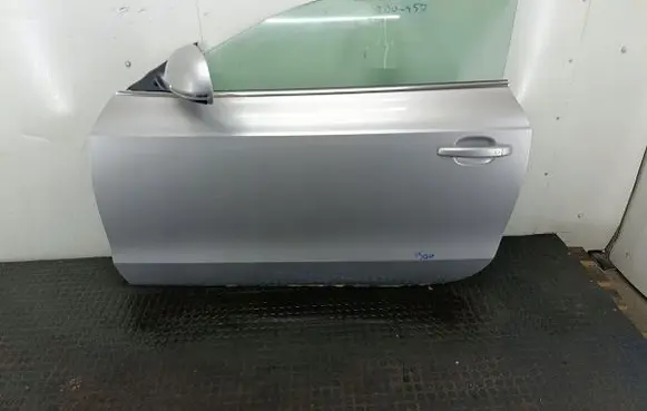 Audi A5 8T 8F Front door