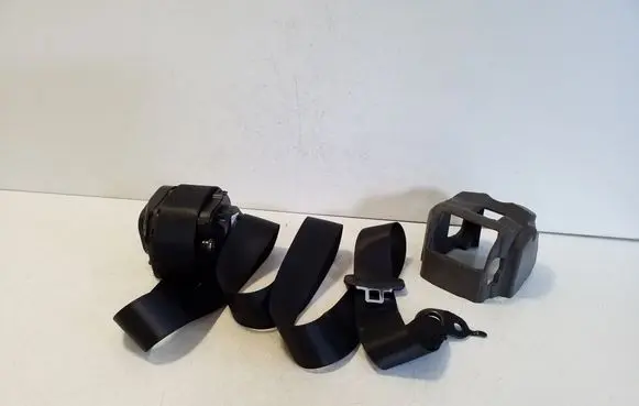BMW i4 Rear seatbelt 5A0C301